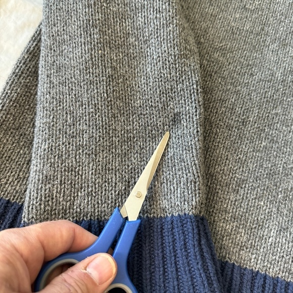 Tommy Hilfiger Luxury Blend Men's Gray Logo Long Sleeve Knit Sweater‎ Large - Picture 13 of 14